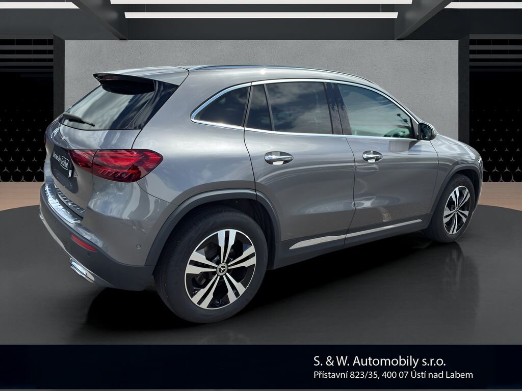 Mercedes-Benz GLA SUV / Terénní 2,0 l 110 kw