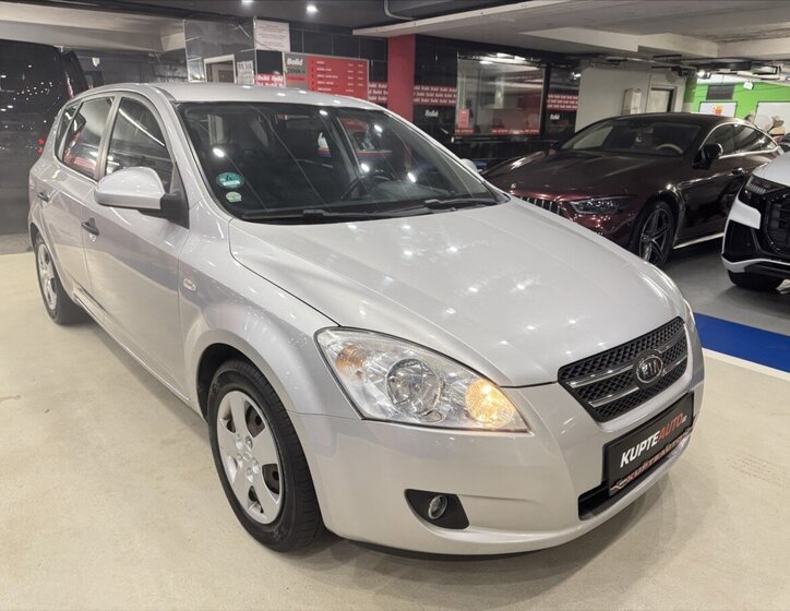 KIA Ceed Hatchback 1,4 l 80 kw