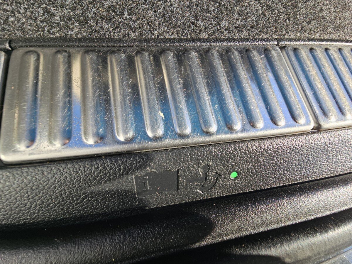 Škoda Superb Kombi 2,0 l 140 kw