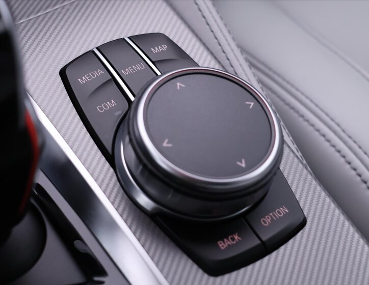 BMW M5 Sedan 4,4 l 441 kw