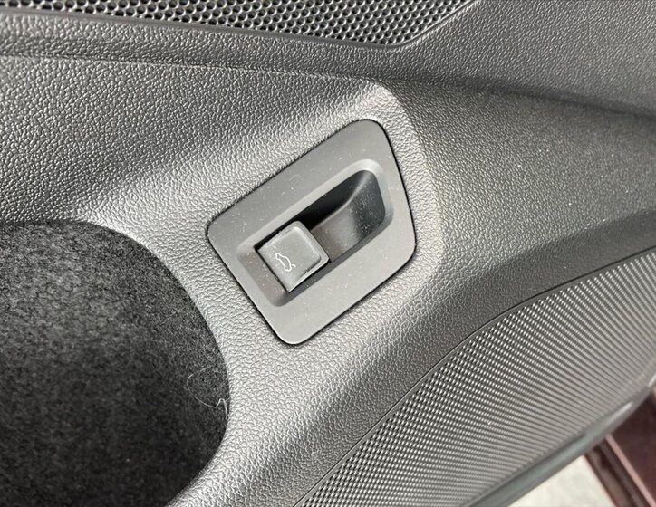 Volkswagen Passat Sedan / Limuzína 2,0 l 140 kw