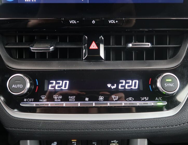 Toyota Corolla Cross 20