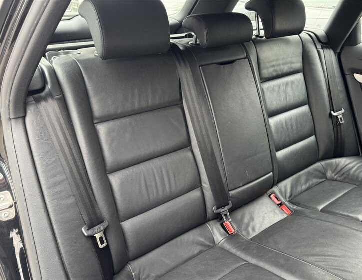 Audi A6 Kombi 3,0 l 176 kw