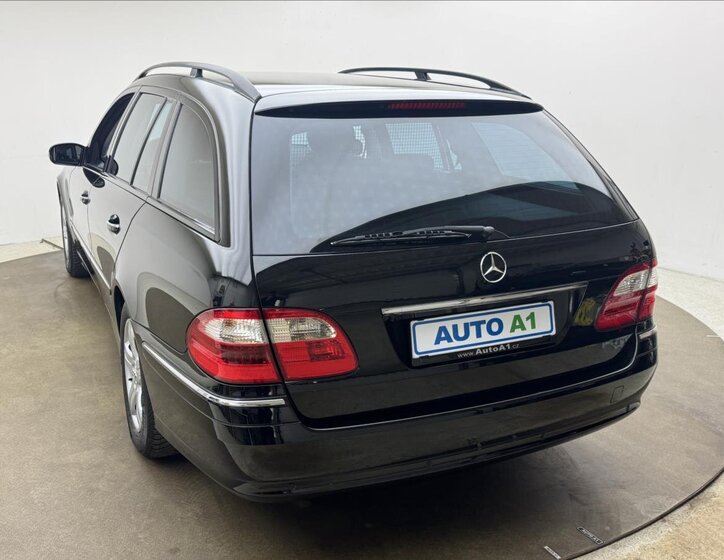 Mercedes-Benz Třídy E Kombi 3,0 l 170 kw