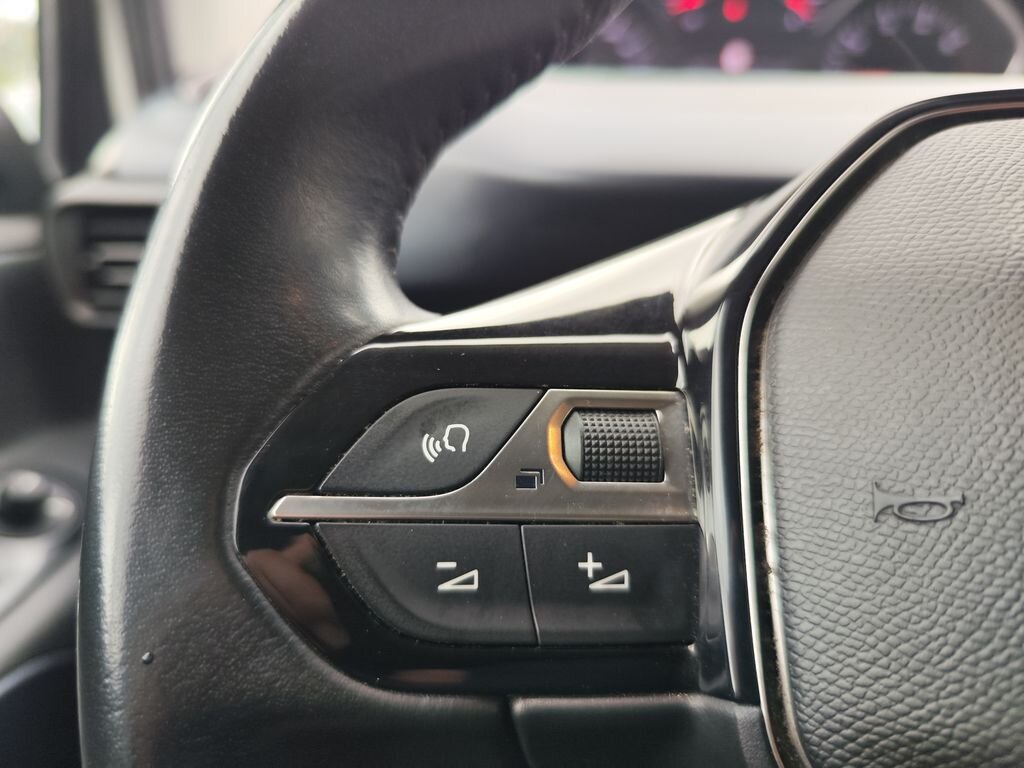 Peugeot Rifter MPV 1,5 l 75 kw