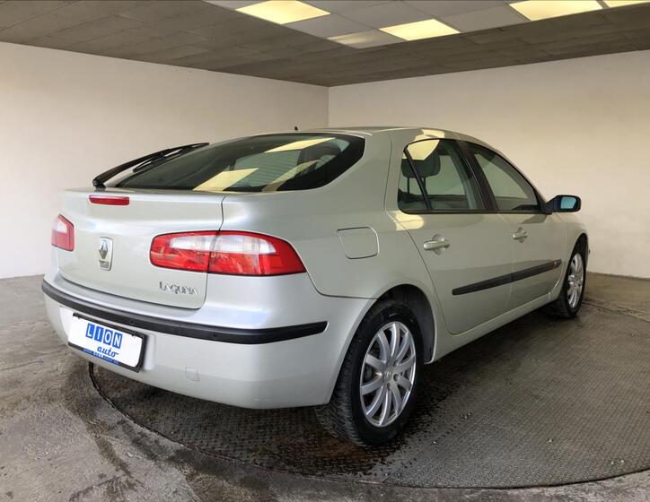 Renault Laguna 7
