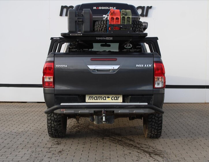 Toyota Hilux Pick-up 2,4 l 110 kw