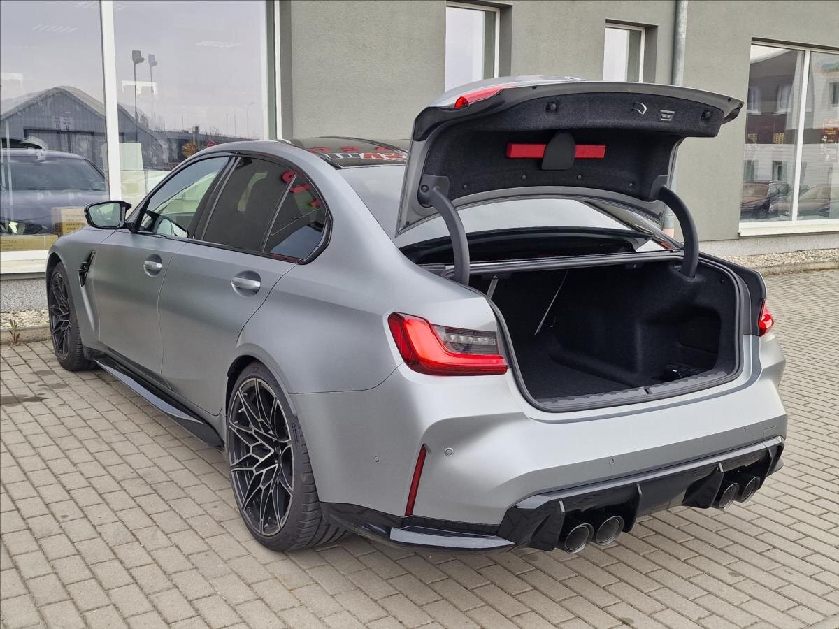 BMW M3 Sedan / Limuzína 3,0 l 390 kw