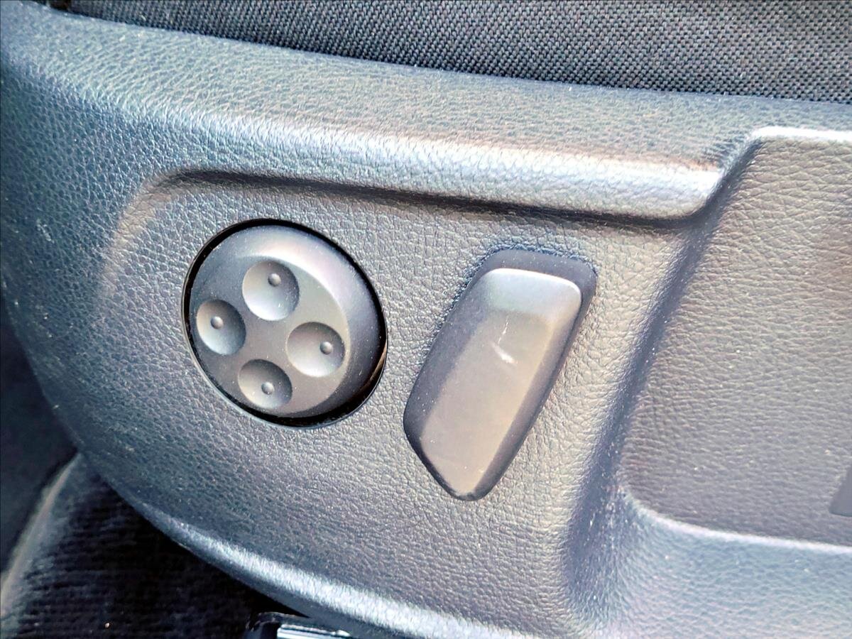 Volkswagen Passat Kombi 1,4 l 90 kw