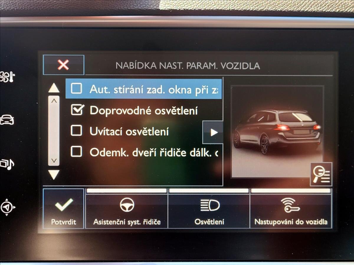 Peugeot 308 Kombi 1,2 l 96 kw