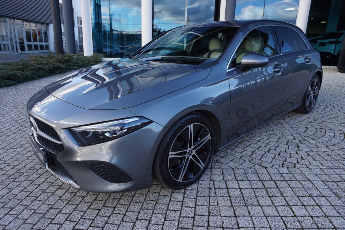 Mercedes-Benz Třídy A Hatchback 1,3 l 100 kw