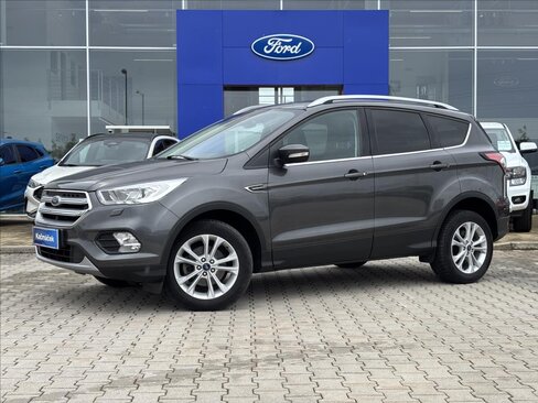 Ford Kuga SUV / Terénní 1,5 l 88 kw