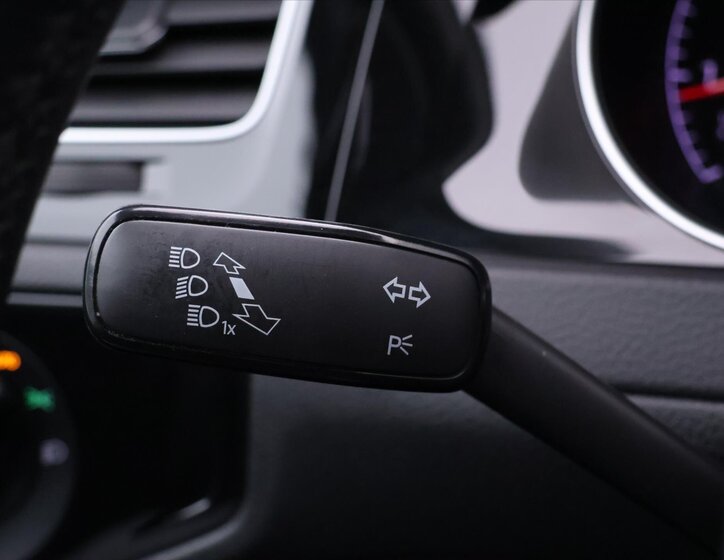 Volkswagen Golf Kombi 1,4 l 92 kw