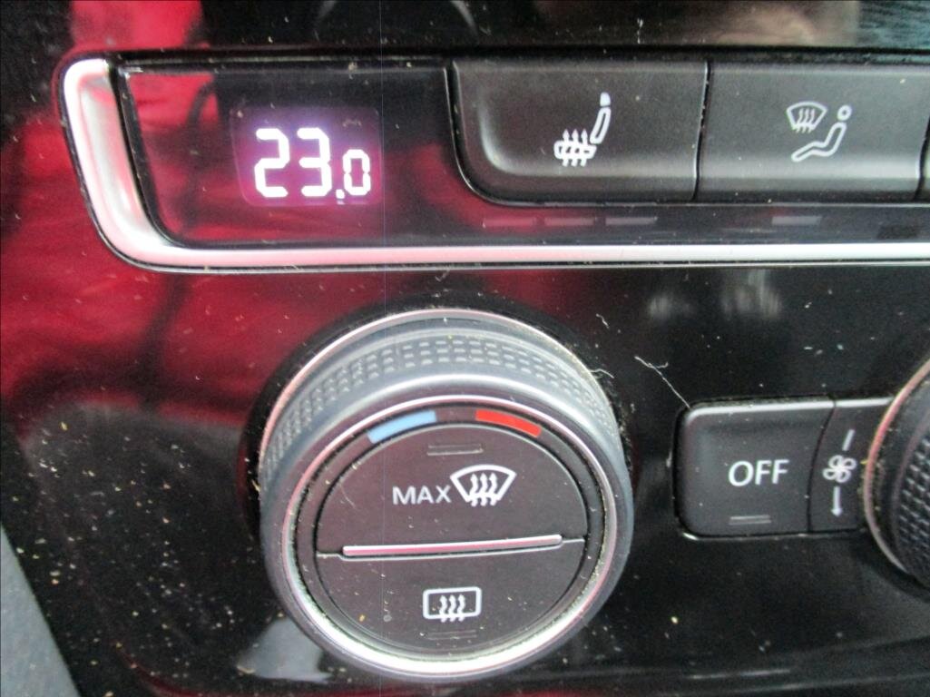 Volkswagen Golf Hatchback 1,4 l 103 kw