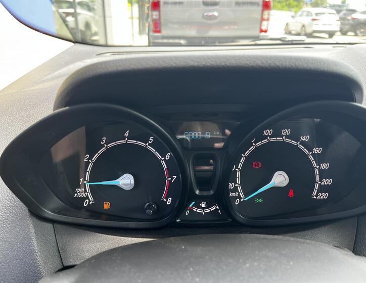 Ford Transit Courier 20