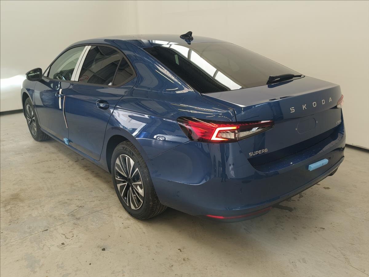 Škoda Superb Liftback 1,5 l 110 kw