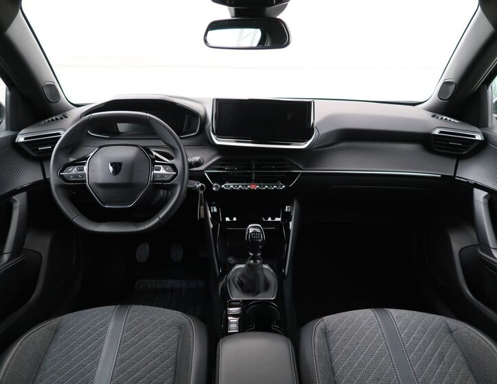 Peugeot 2008 SUV / Terénní 1,2 l 74 kw