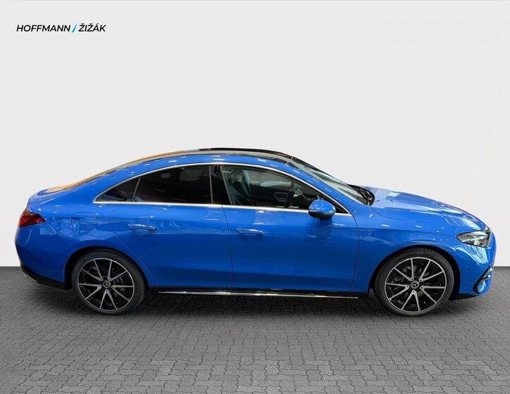 Mercedes-Benz CLA 4
