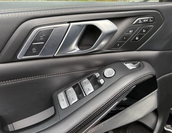 BMW X7 SUV 3,0 l 294 kw