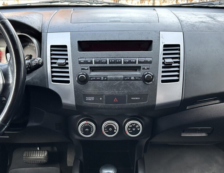 Mitsubishi Outlander 22