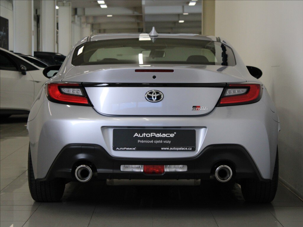 Toyota GR86