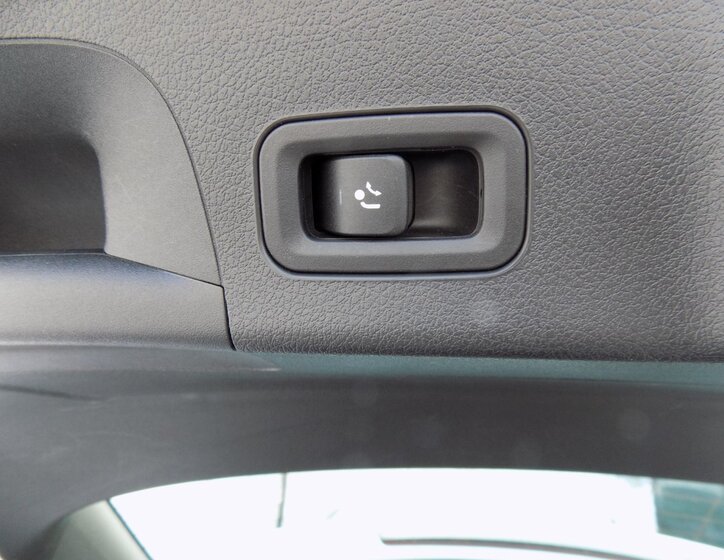 Mercedes-Benz CLA 11