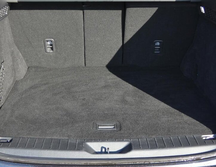 Mazda CX-60 SUV / Terénní 2,5 l 141 kw