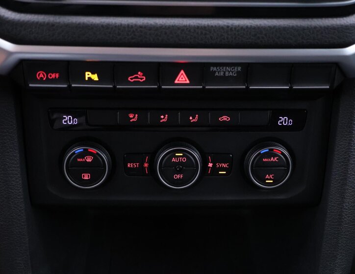 Volkswagen Amarok 24