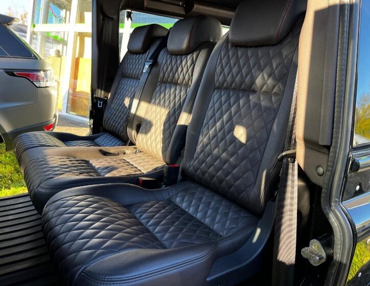 Land Rover Defender SUV / Terénní 2,2 l 90 kw