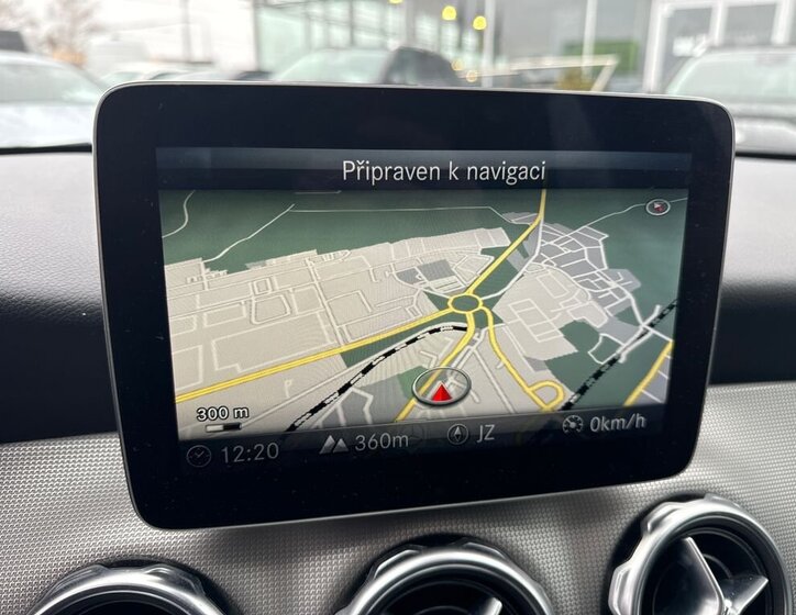 Mercedes-Benz GLA SUV / Terénní 2,1 l 100 kw