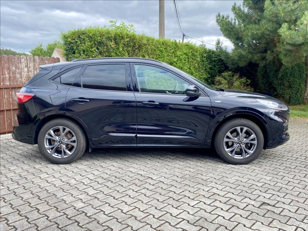 Ford Kuga SUV 2,0 l 110 kw