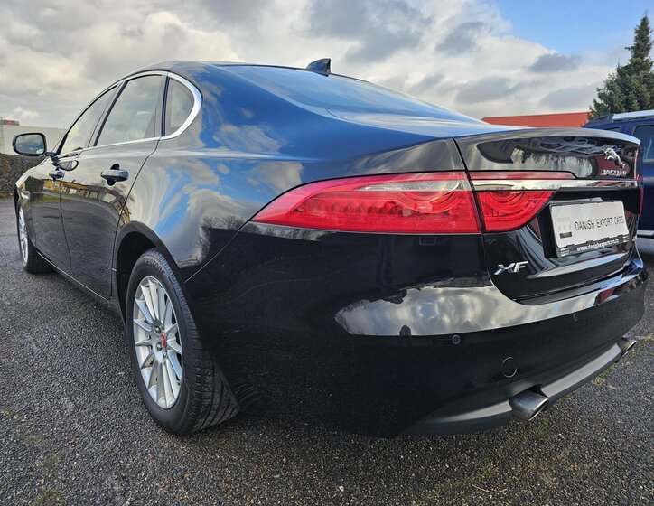 Jaguar XF Sedan 2,0 l 177 kw