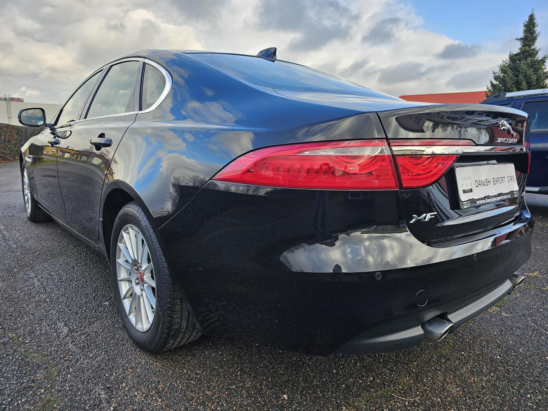 Jaguar XF Sedan 2,0 l 177 kw