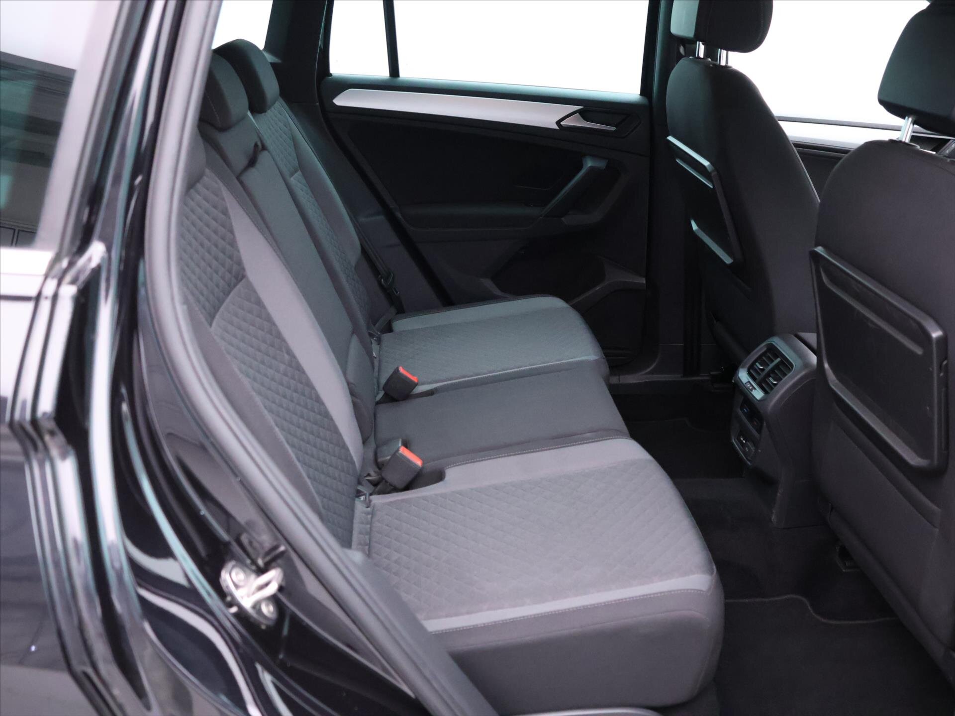 Volkswagen Tiguan SUV / Terénní 1,5 l 96 kw