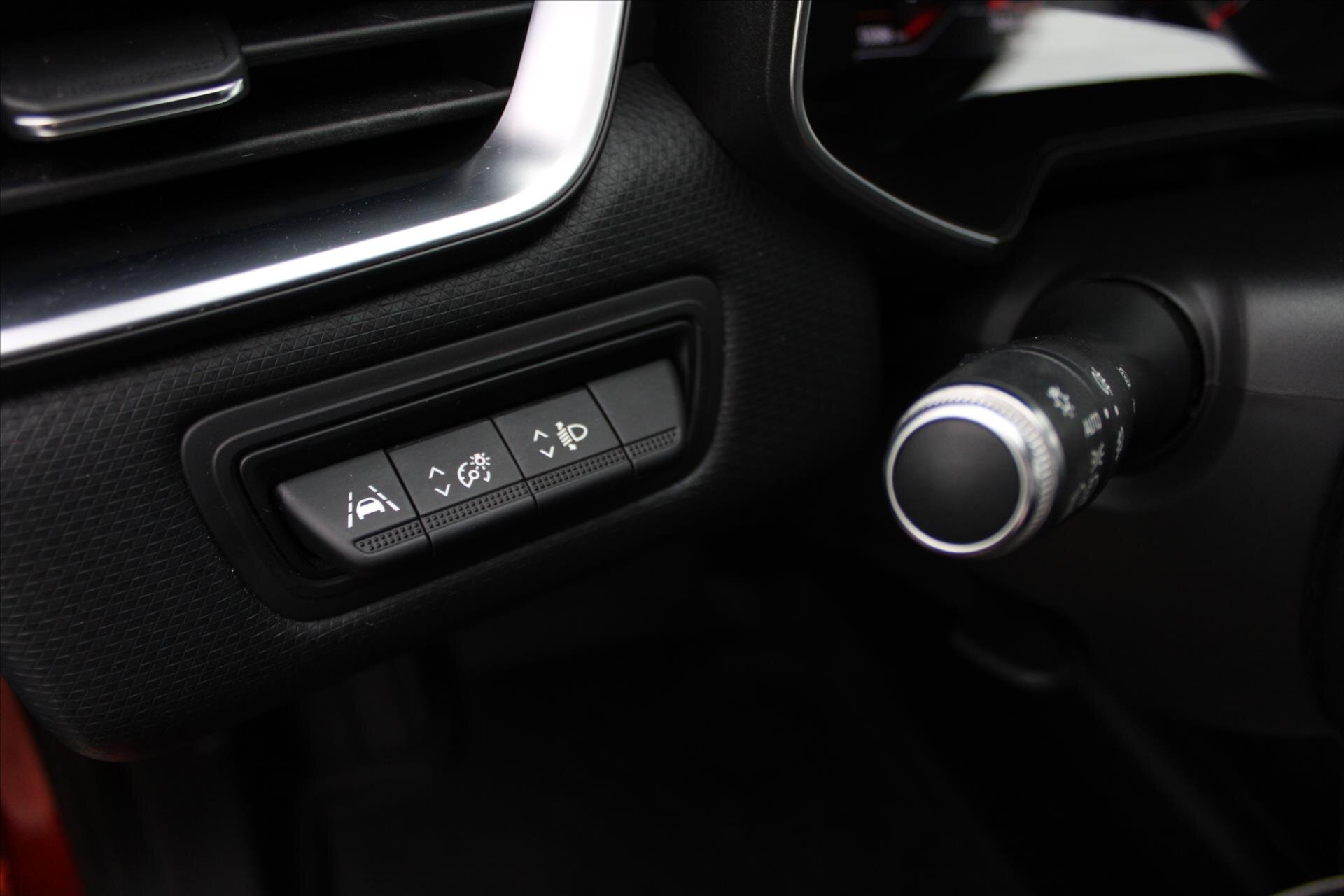 Renault Clio Hatchback 1,3 l 96 kw