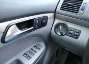 Volkswagen Touran 11