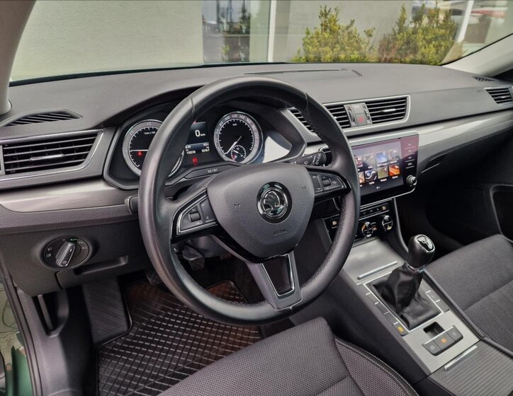 Škoda Superb Sedan 2,0 l 110 kw