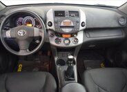Toyota RAV4 SUV / Terénní 2,2 l 130 kw