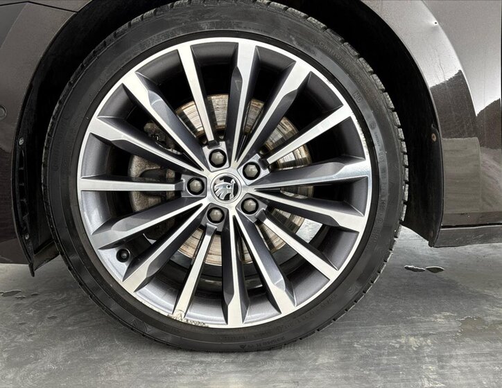 Škoda Superb Liftback 2,0 l 206 kw