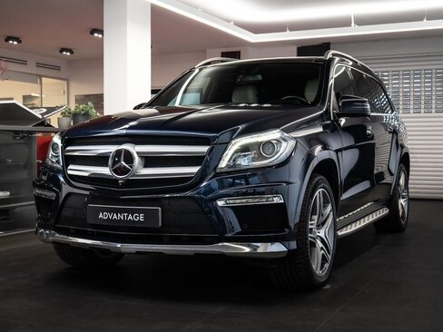 Mercedes-Benz GL SUV 4,7 l 320 kw