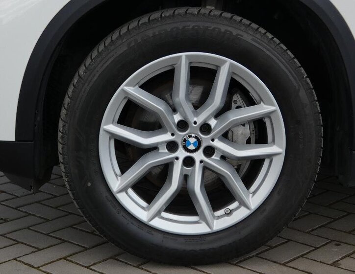 BMW X5 SUV / Terénní 3,0 l 245 kw