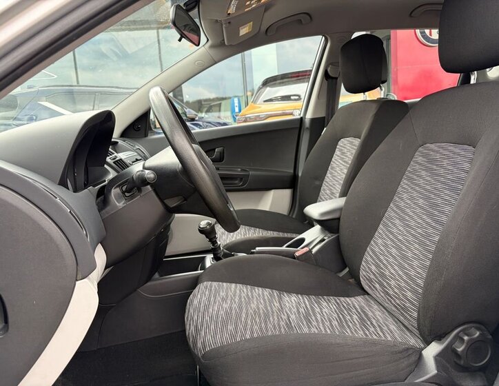 KIA Ceed Hatchback 1,6 l 84 kw