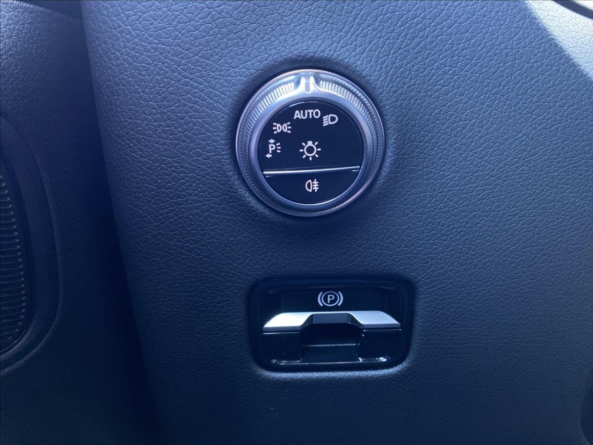 Mercedes-Benz GLC SUV 2,0 l 145 kw