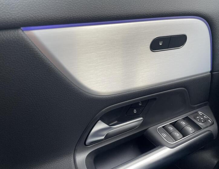 Mercedes-Benz GLA 10