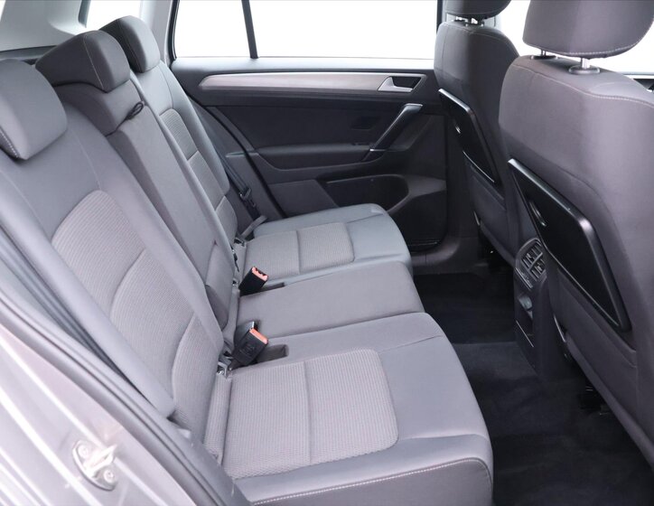 Volkswagen Golf Sportsvan 15