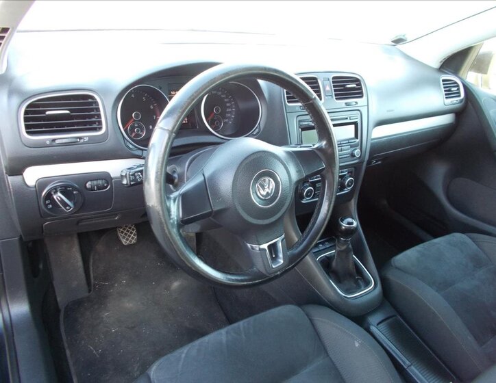 Volkswagen Golf 22