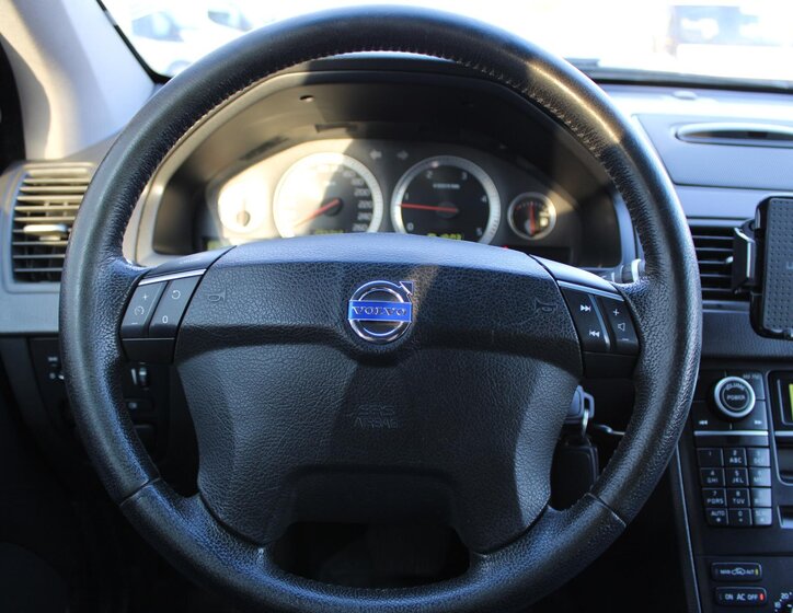 Volvo XC90 SUV / Terénní 2,4 l 136 kw