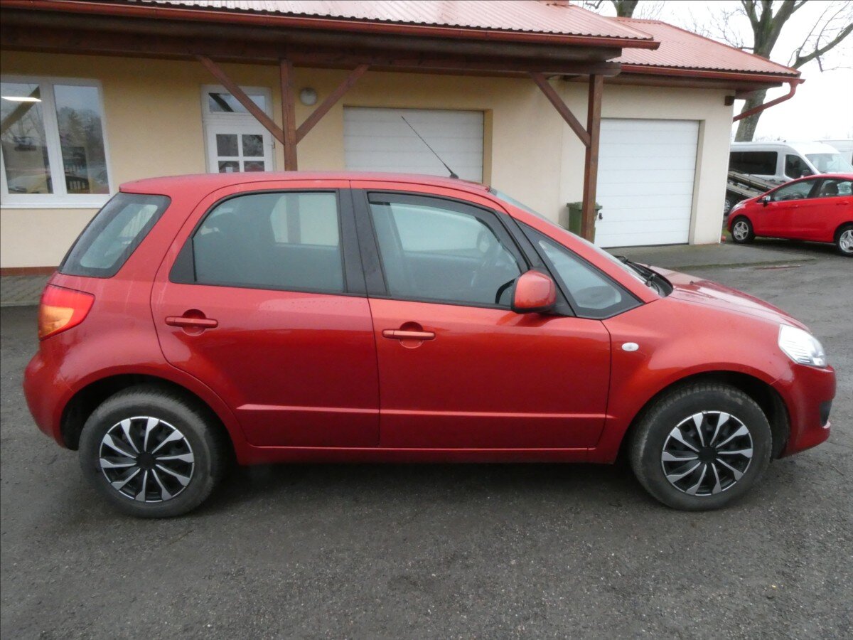 Suzuki SX4
