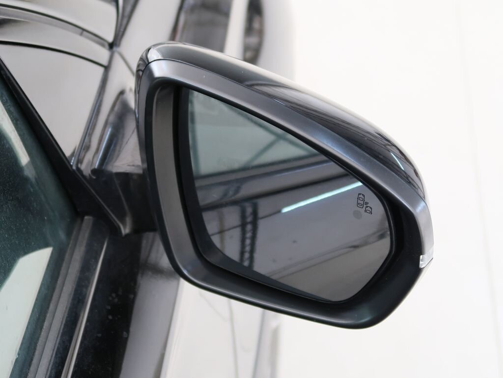 DS Automobiles DS7 Crossback SUV / Terénní 1,6 l 147 kw