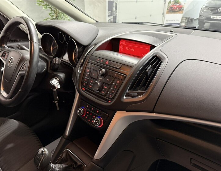 Opel Zafira MPV 1,4 l 103 kw